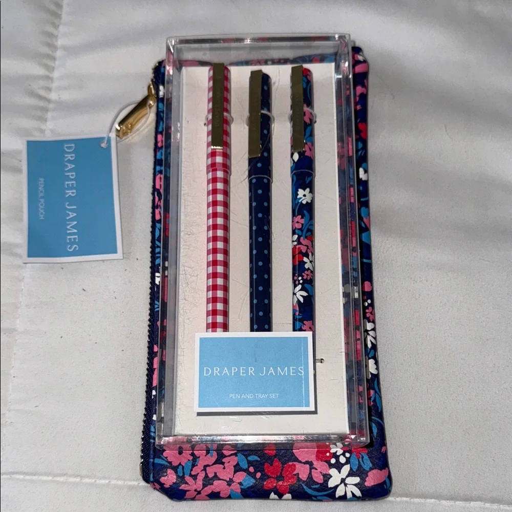 NWT-Draper James Navy Floral Pen tray and Pouch Set.